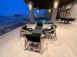 Grand Oliving