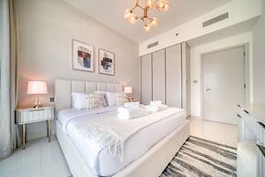 Beach Access Serene Balcony in Emaar Beachfront