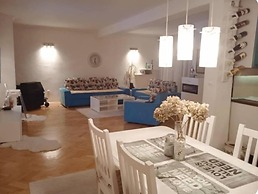 Villa Monera
