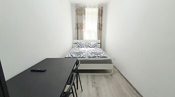 Quick Access to Vienna Center - Simple Private Rooms with WIFI