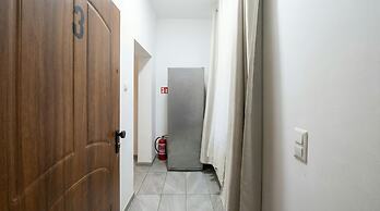 Quick Access to Vienna Center - Simple Private Rooms with WIFI