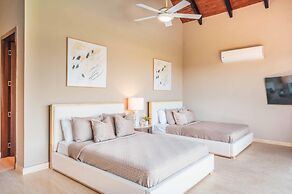 Modern Villa w Pool bbq at Green Village ABB