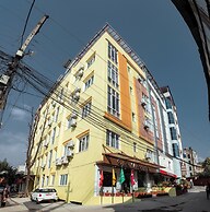 Kusum Airport Hotel