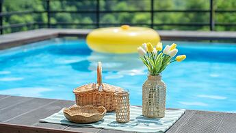 Gapyeong Poin Poolvilla Pension
