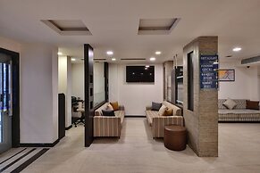 Click Hotel Yuvraj