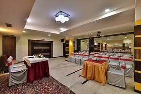 Click Hotel Yuvraj