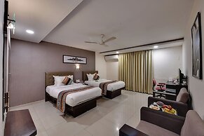 Click Hotel Yuvraj