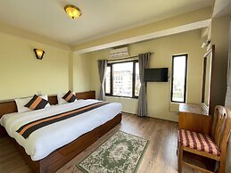 Khumbila Hotel