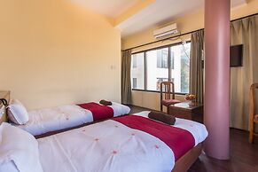 Khumbila Hotel