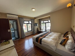 Khumbila Hotel