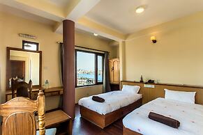 Khumbila Hotel