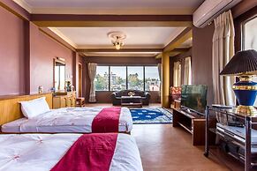 Khumbila Hotel