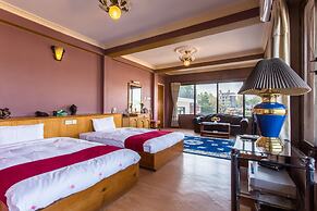 Khumbila Hotel