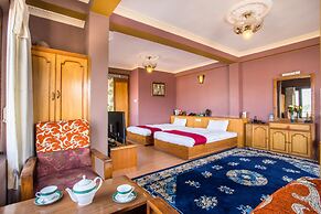 Khumbila Hotel