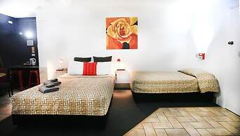 Gin Gin central motel