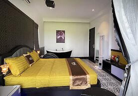 Punita Hotel