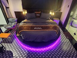 Punita Hotel