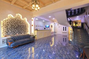 AYNIY HOTEL