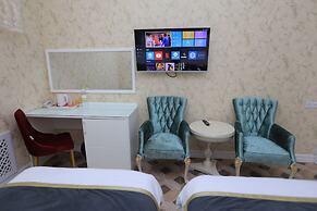 AYNIY HOTEL
