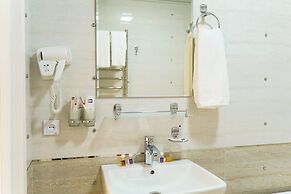 AYNIY HOTEL