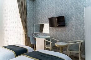AYNIY HOTEL
