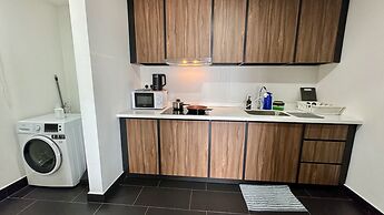 UNA Serviced Apartment by Manatidur