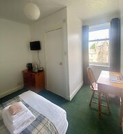 4 Friends House