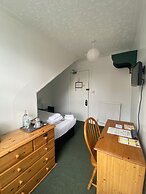 4 Friends House
