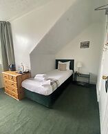 4 Friends House
