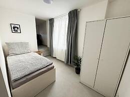 Apartmany a Hostel Plzen Rolnicke namesti