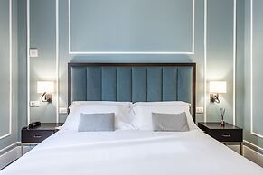 Glimpse Hotel