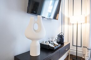 Glimpse Hotel