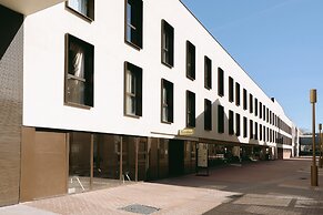 BLAU Student Housing & Language Academy