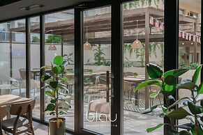 BLAU Student Housing & Language Academy