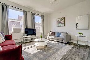 Chez Mont Royal Apartments
