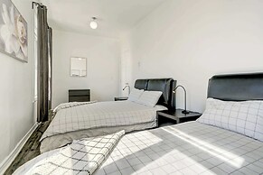 Chez Mont Royal Apartments