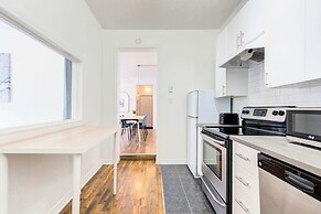 Chez Mont Royal Apartments