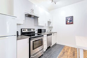 Chez Mont Royal Apartments