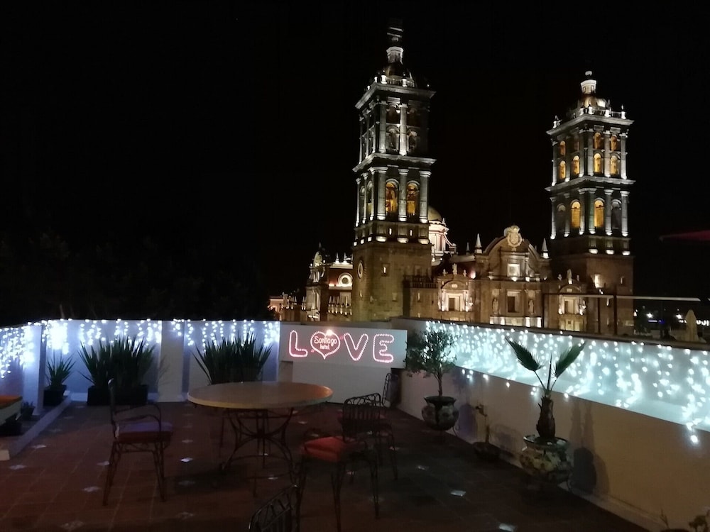 HOTEL SANTIAGO