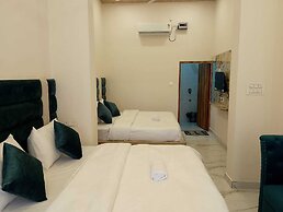 Hotel LR Delite Inn