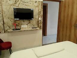 Hotel LR Delite Inn