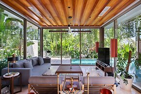 Eaze Villas