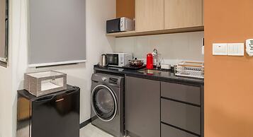 Neu Suites Residence, Embassy Row