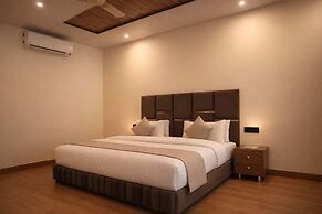 Riverline Gold Resort