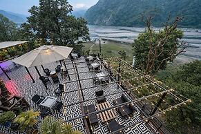 Riverline Gold Resort