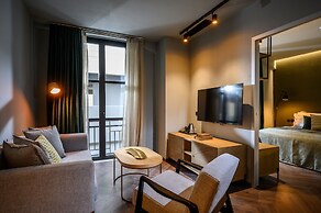 Pagopoieion Suites
