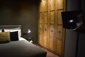 Pagopoieion Suites