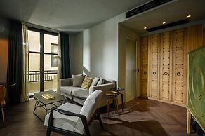 Pagopoieion Suites