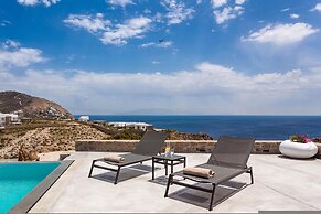 Apollo Paradise Seaview Infinity Pool Jacuzzi
