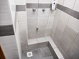 Lux Suites La Vida Startup Apartment